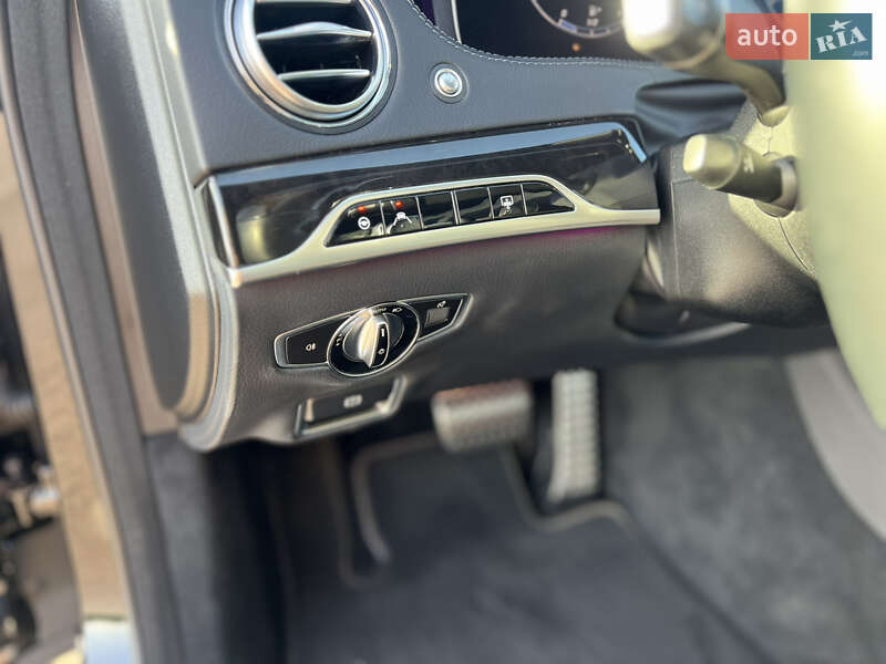 Седан Mercedes-Benz S-Class 2019 в Ровно