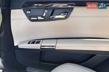 Седан Mercedes-Benz S-Class 2011 в 