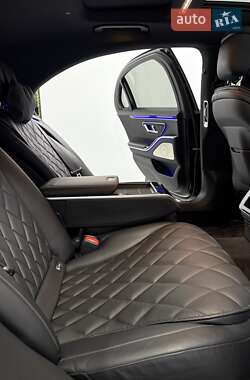 Седан Mercedes-Benz S-Class 2023 в 