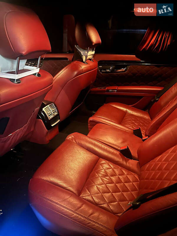 Седан Mercedes-Benz S-Class 2005 в Іванкові