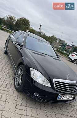 Седан Mercedes-Benz S-Class 2008 в 