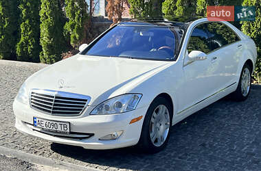 Седан Mercedes-Benz S-Class 2008 в 