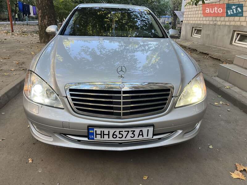 Седан Mercedes-Benz S-Class 2007 в Николаеве