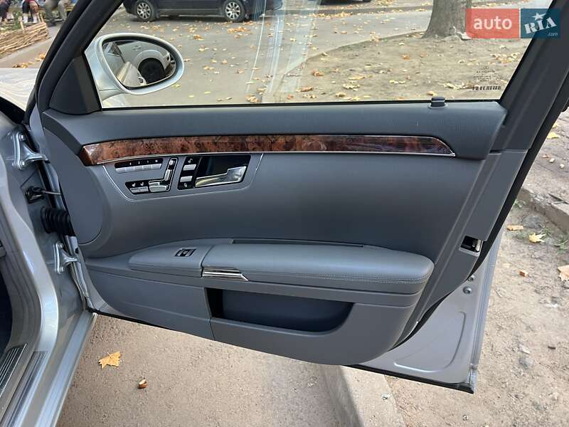 Седан Mercedes-Benz S-Class 2007 в Николаеве