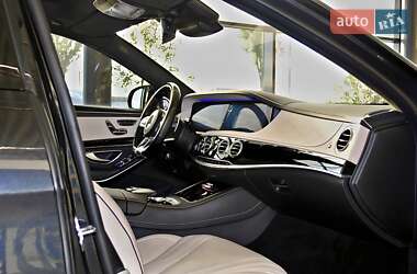 Седан Mercedes-Benz S-Class 2019 в 
