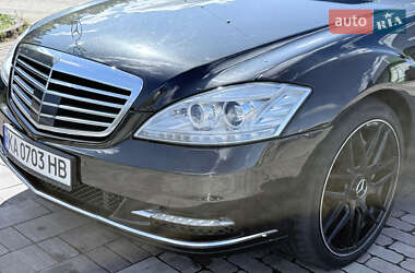 Седан Mercedes-Benz S-Class 2011 в 