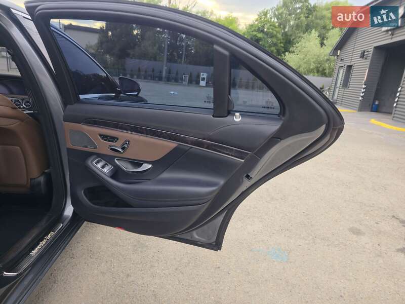 Седан Mercedes-Benz S-Class 2017 в Тысменице
