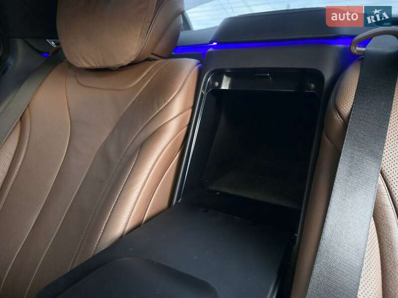 Седан Mercedes-Benz S-Class 2017 в Тысменице