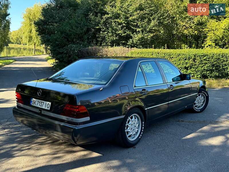 Седан Mercedes-Benz S-Class 1993 в Ровно