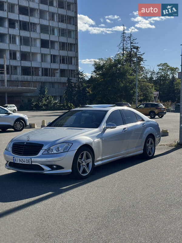 Mercedes-Benz S-Class 2006