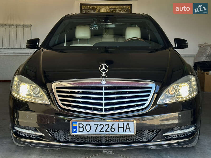 Седан Mercedes-Benz S-Class 2011 в Тернополе