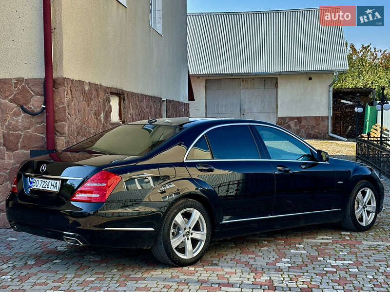 Седан Mercedes-Benz S-Class 2011 в Тернополе