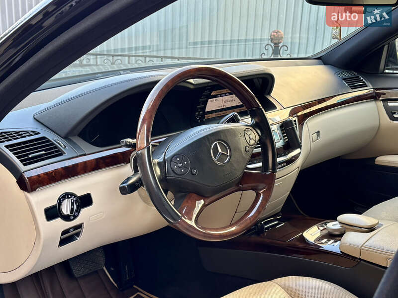 Седан Mercedes-Benz S-Class 2011 в Тернополе