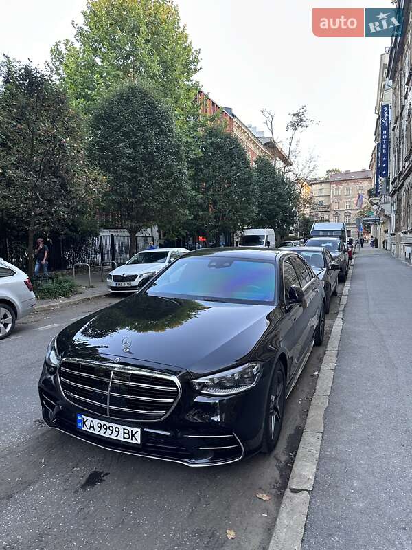 Mercedes-Benz S-Class 2020