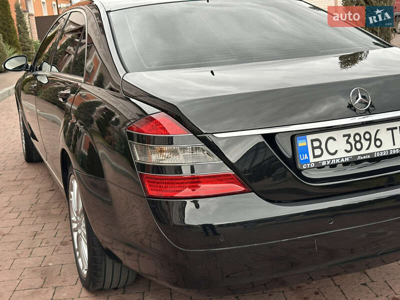 Седан Mercedes-Benz S-Class 2006 в Львове