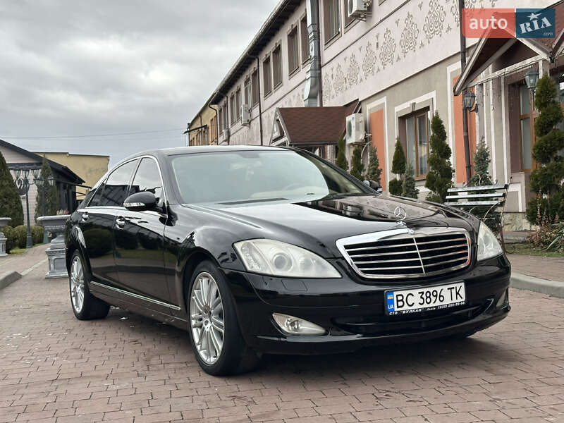 Седан Mercedes-Benz S-Class 2006 в Львове