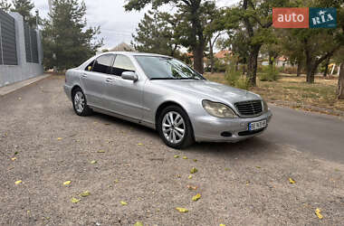 Седан Mercedes-Benz S-Class 2000 в 