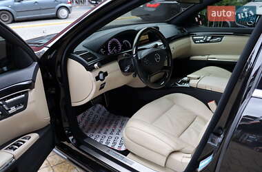 Седан Mercedes-Benz S-Class 2012 в 