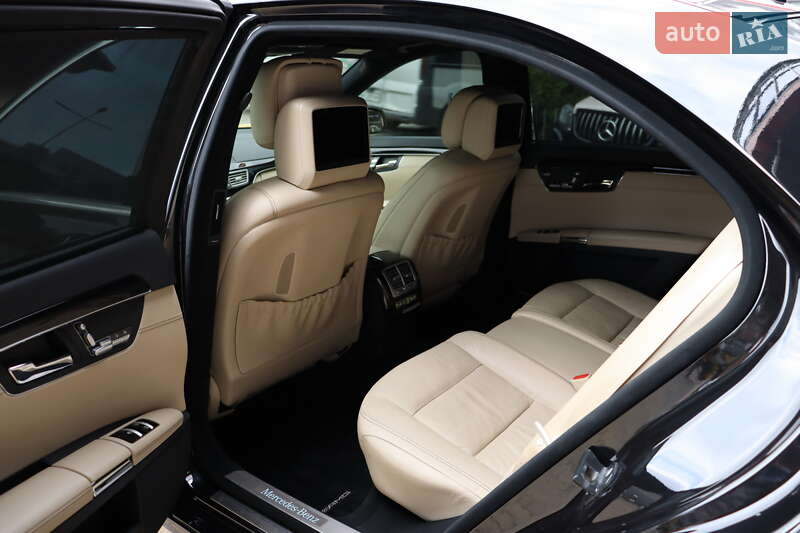 Седан Mercedes-Benz S-Class 2012 в Львові