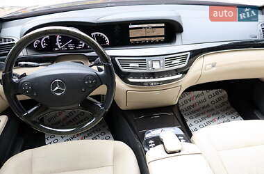 Седан Mercedes-Benz S-Class 2012 в 