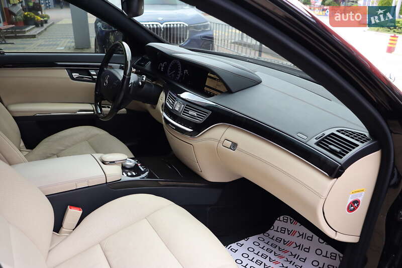 Седан Mercedes-Benz S-Class 2012 в Львові
