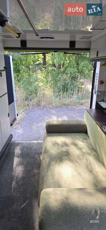 Седан Mercedes-Benz S-Class 2012 в Виннице