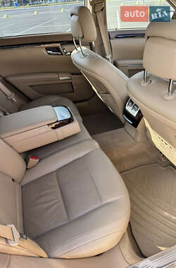 Седан Mercedes-Benz S-Class 2013 в 