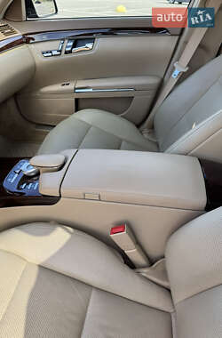Седан Mercedes-Benz S-Class 2013 в 