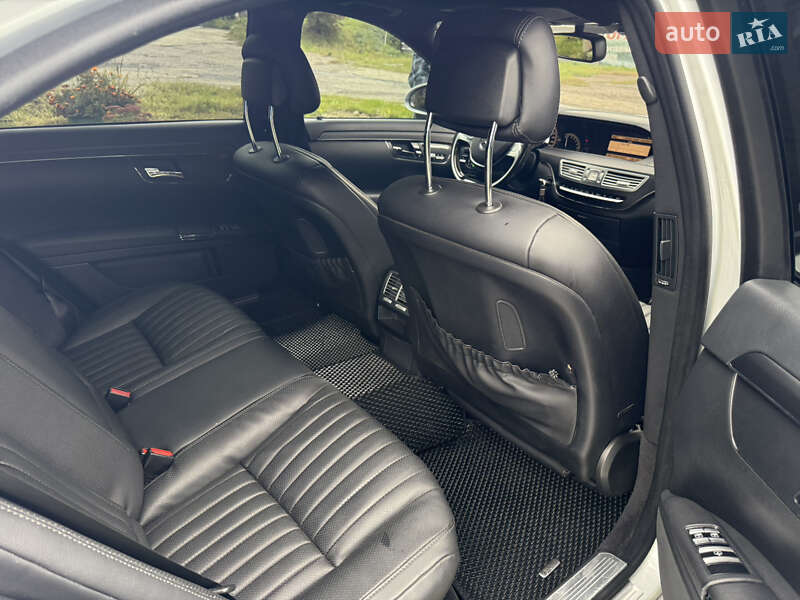 Седан Mercedes-Benz S-Class 2008 в Ровно