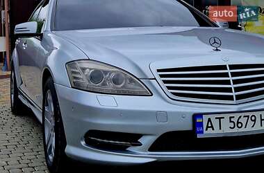 Седан Mercedes-Benz S-Class 2006 в 