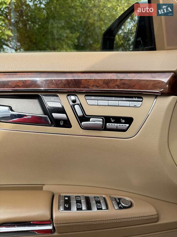 Седан Mercedes-Benz S-Class 2008 в Черновцах