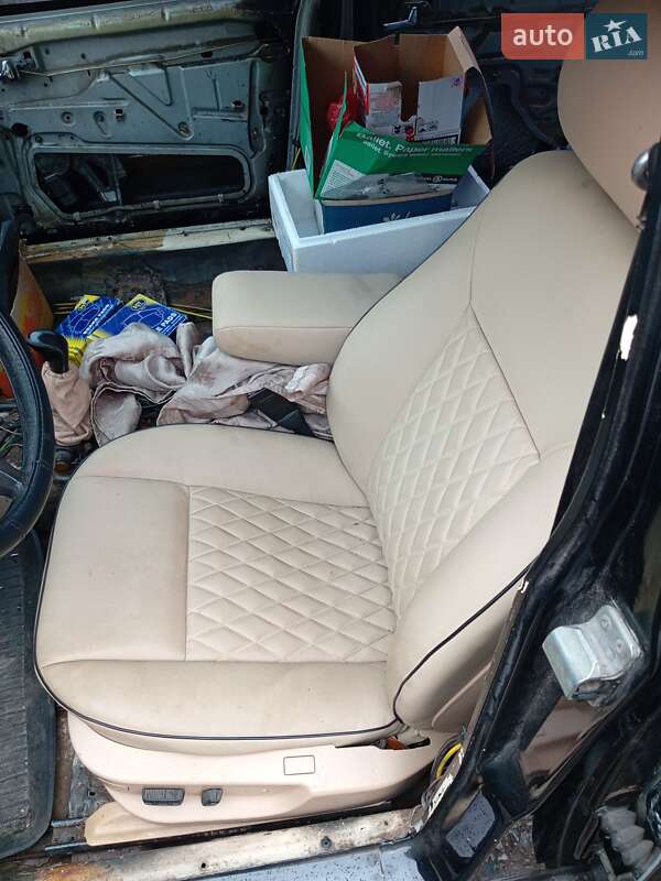 Седан Mercedes-Benz S-Class 1982 в Переяславі