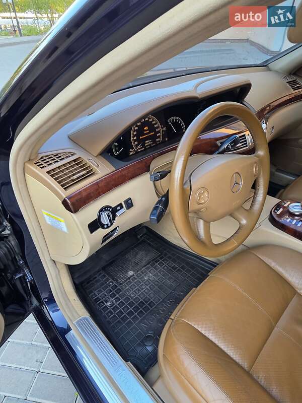 Седан Mercedes-Benz S-Class 2007 в Ровно