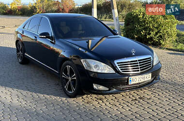 Седан Mercedes-Benz S-Class 2006 в Ужгороде