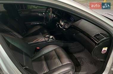 Седан Mercedes-Benz S-Class 2010 в  фото 12 Седан Mercedes-Benz S-Class 2010 в