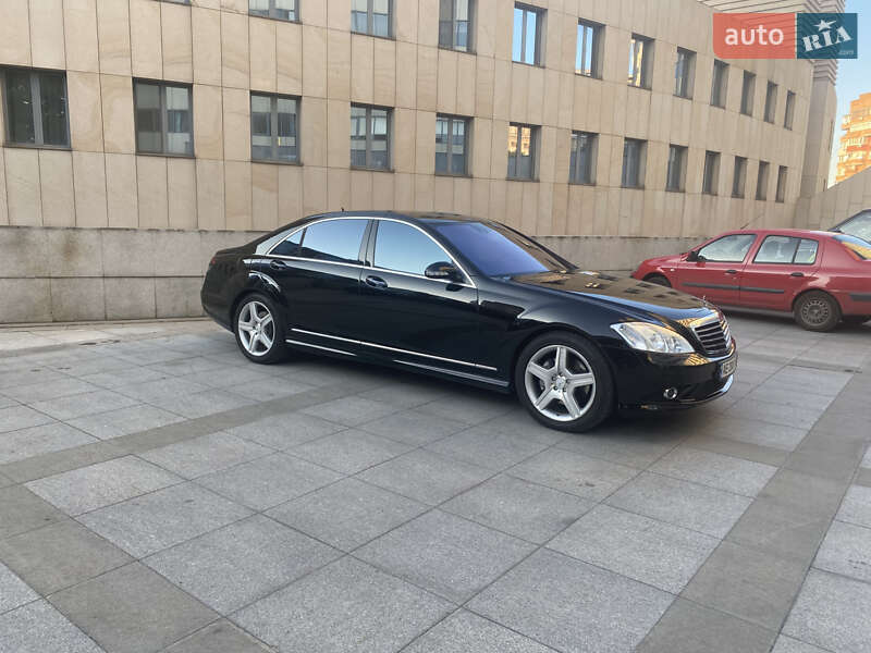 Седан Mercedes-Benz S-Class 2007 в Днепре