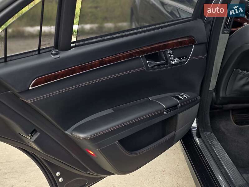 Седан Mercedes-Benz S-Class 2010 в Киеве