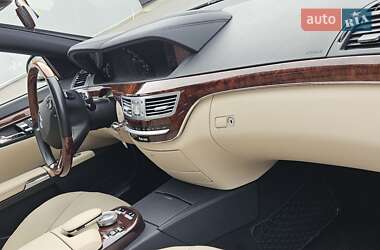 Седан Mercedes-Benz S-Class 2008 в 