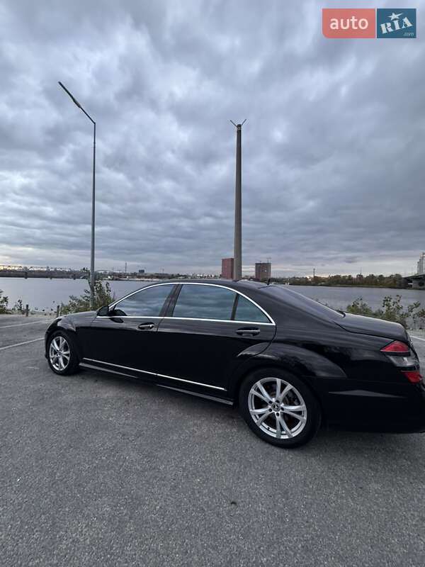 Mercedes-Benz S-Class 2006 Mercedes-Benz S-Class 2006