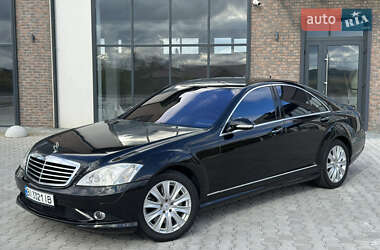 Седан Mercedes-Benz S-Class 2005 в  фото 4 Седан Mercedes-Benz S-Class 2005 в