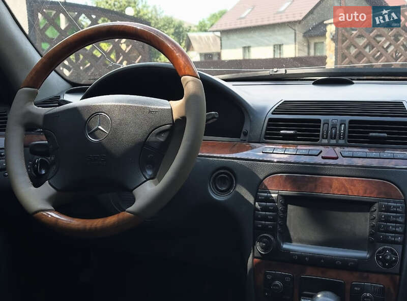 Седан Mercedes-Benz S-Class 2004 в Брошневі-Облозі