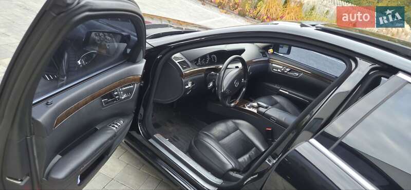 Седан Mercedes-Benz S-Class 2011 в Луцке