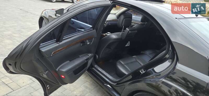 Седан Mercedes-Benz S-Class 2011 в Луцке