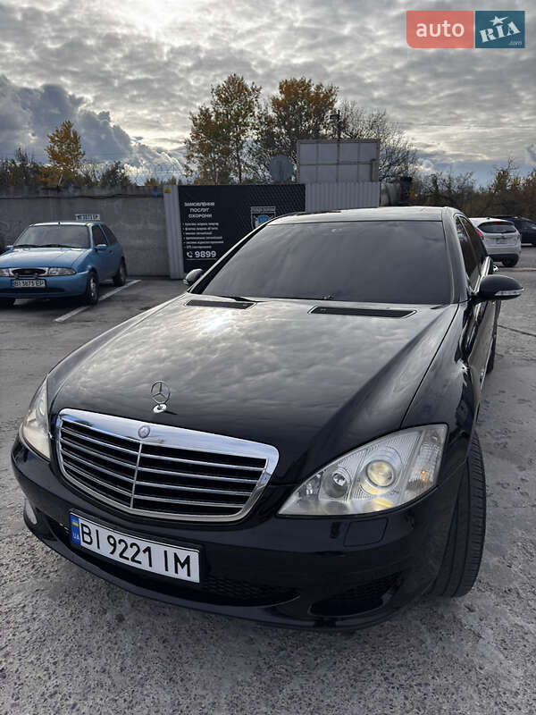 Седан Mercedes-Benz S-Class 2007 в Кременчуці