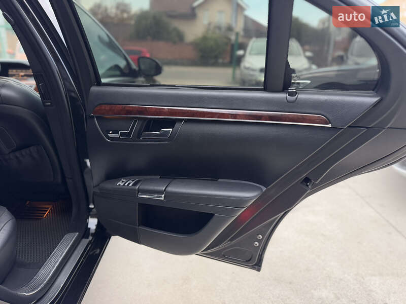 Седан Mercedes-Benz S-Class 2008 в Бердичеве