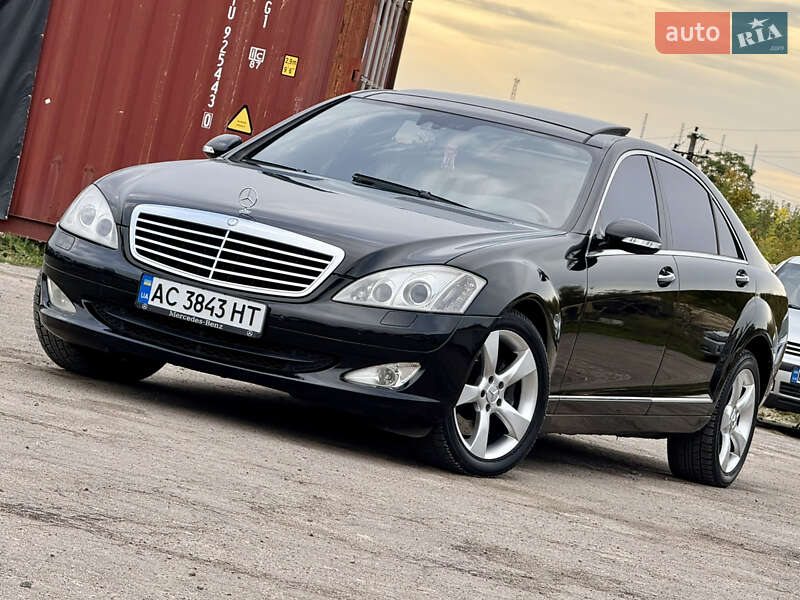 Mercedes-Benz S-Class 2007