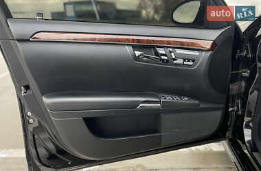 Седан Mercedes-Benz S-Class 2006 в 