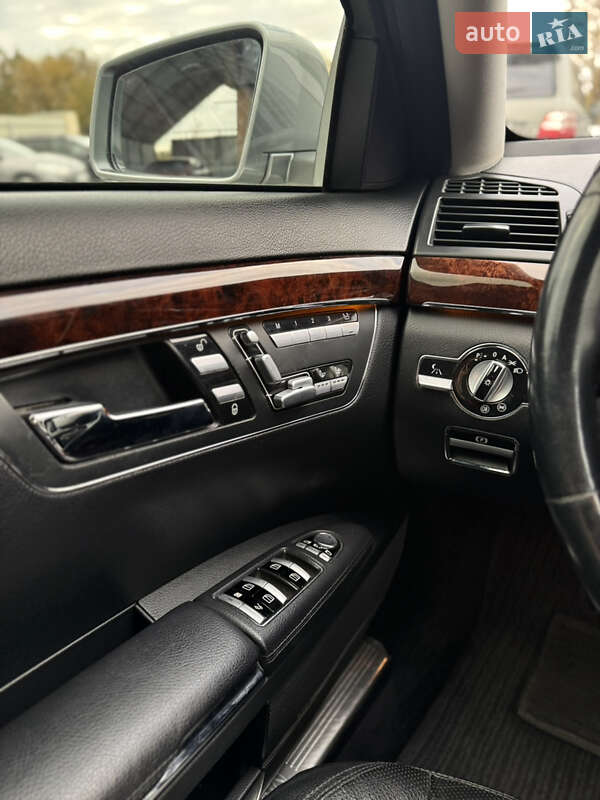 Седан Mercedes-Benz S-Class 2010 в Чернівцях фото 23 Седан Mercedes-Benz S-Class 2010 в Чернівцях