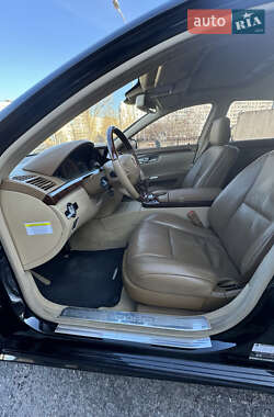 Седан Mercedes-Benz S-Class 2008 в  фото 22 Седан Mercedes-Benz S-Class 2008 в
