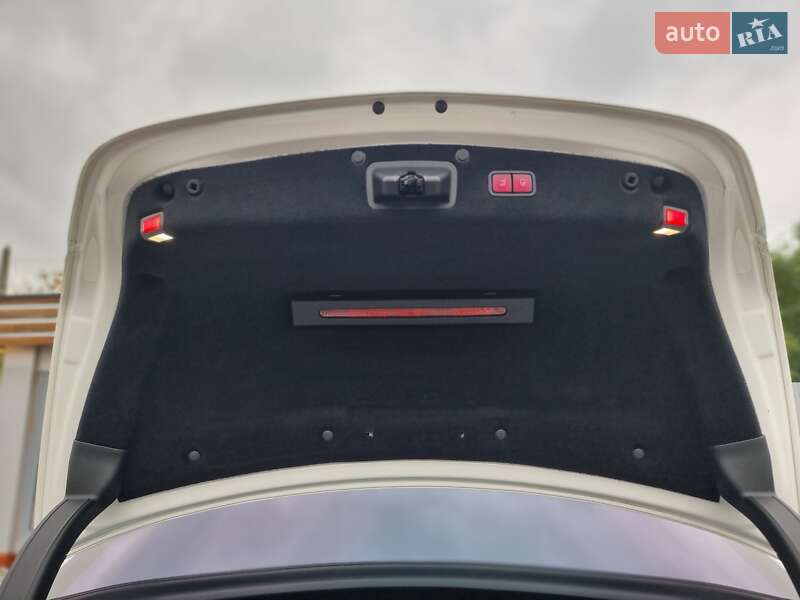 Седан Mercedes-Benz S-Class 2014 в Києві фото 40 Седан Mercedes-Benz S-Class 2014 в Києві